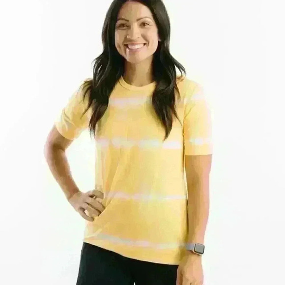 Zyia Active Yellow Icarus Hendrix Must Have Tee Size Large Excellent Condition - Picture 1 of 5